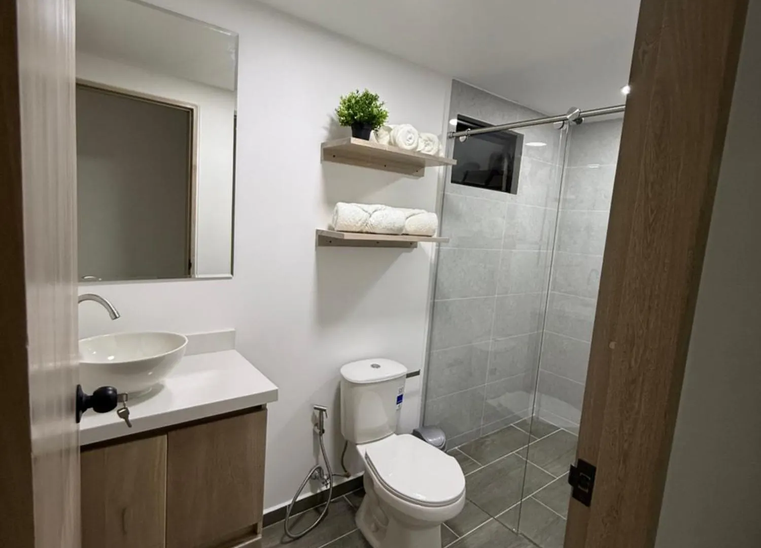 202 Nuevo Poblado Y Provenza Muy Cerca Apartment Medellin Colombia